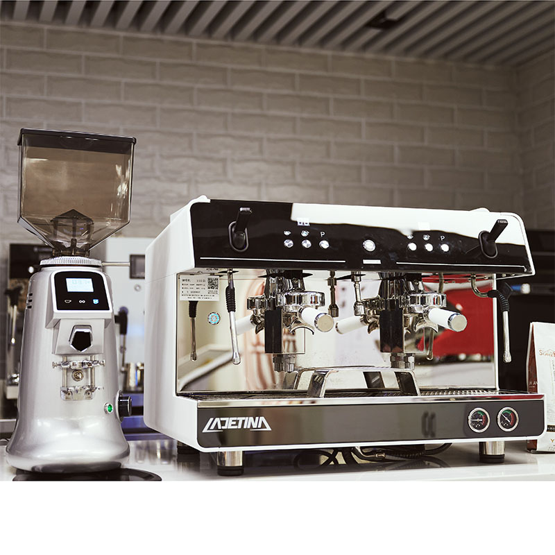 Profesyonel İtalyan Ticari Üçl - Commercial Coffee Machine 3 Group incelemesi ve fiyatı